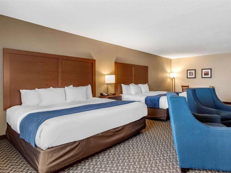 Comfort Inn & Suites Blue Ridge Buitenkant foto
