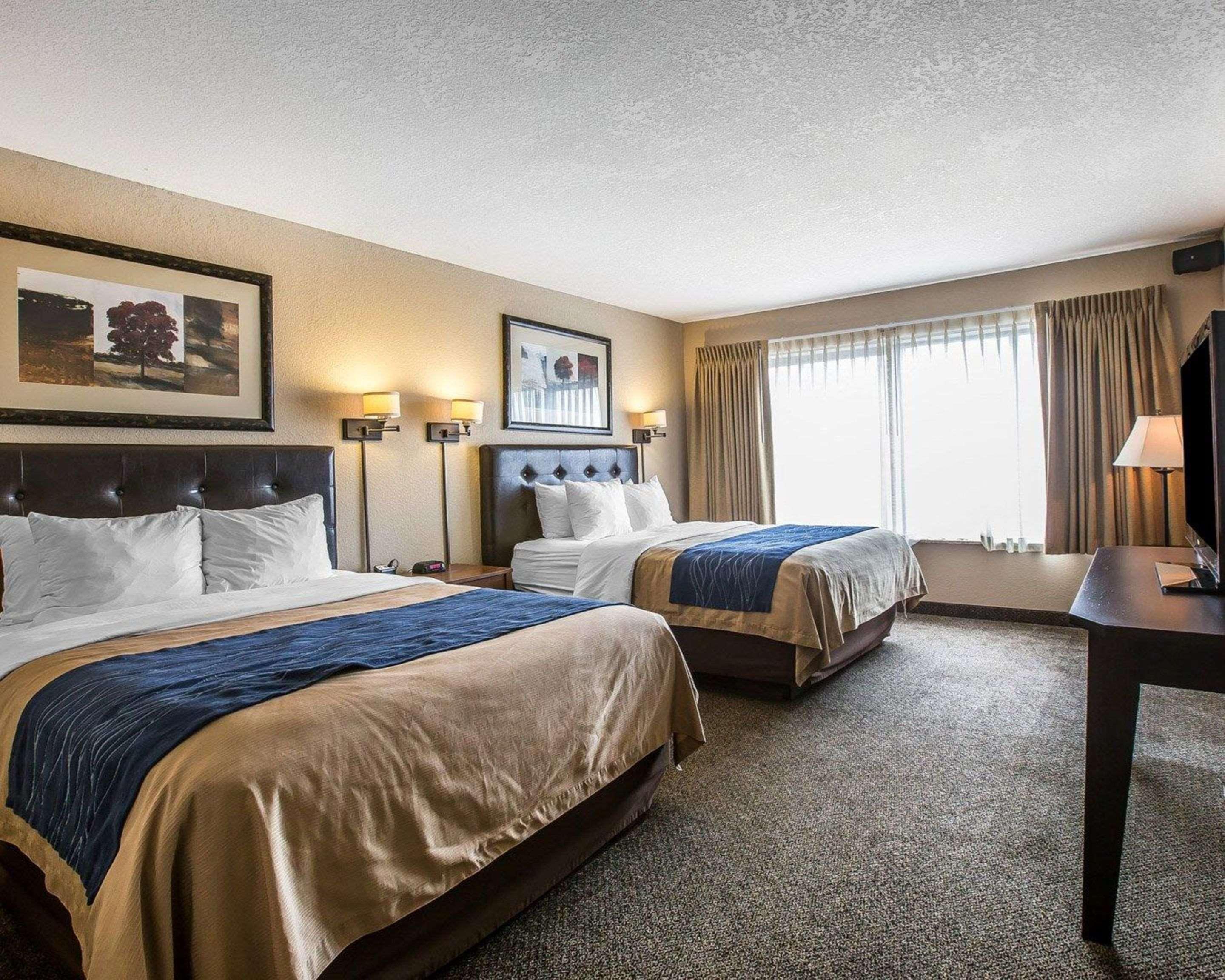 Comfort Inn & Suites Blue Ridge Buitenkant foto