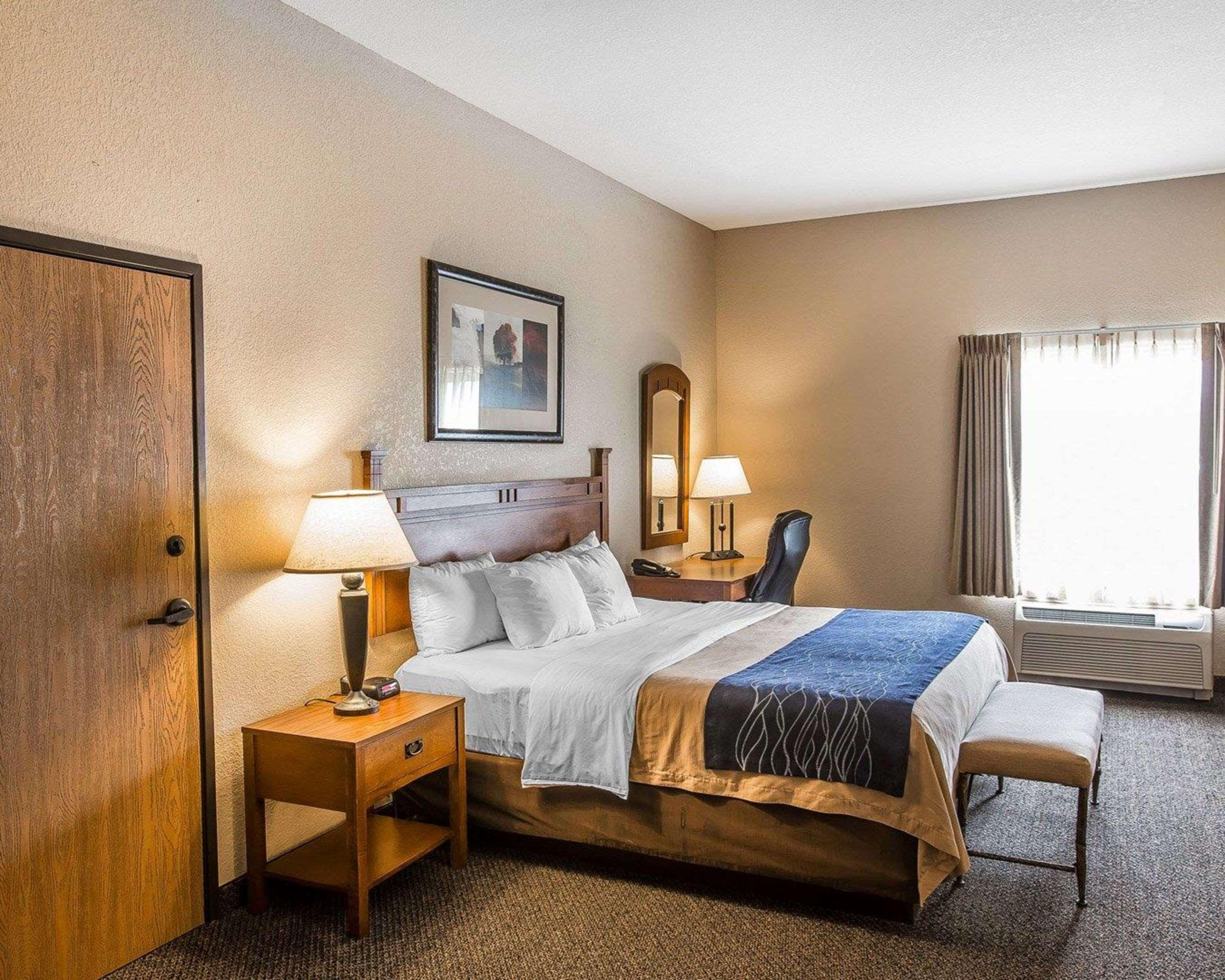 Comfort Inn & Suites Blue Ridge Buitenkant foto