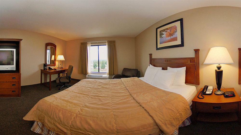 Comfort Inn & Suites Blue Ridge Buitenkant foto